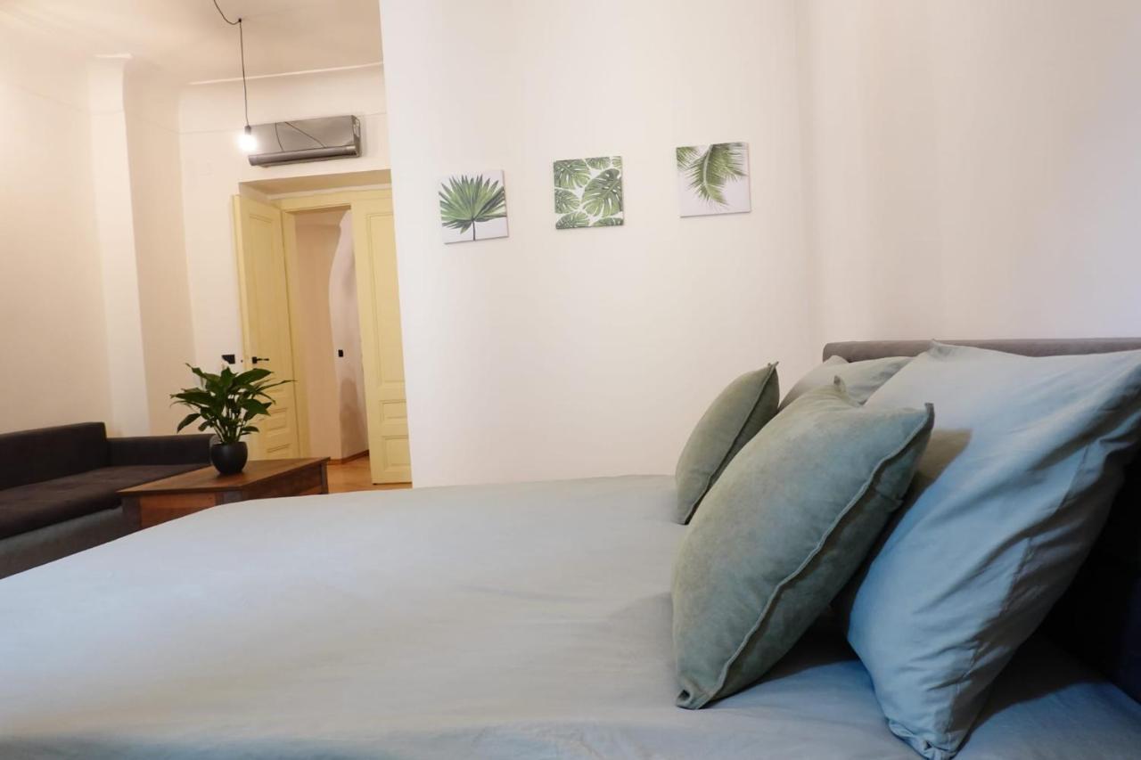 The Industrique Home - 3 Bedroom Apartment Timisoara Exterior photo