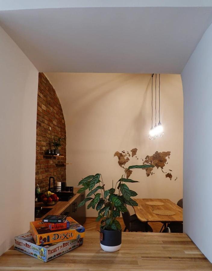 The Industrique Home - 3 Bedroom Apartment Timisoara Exterior photo